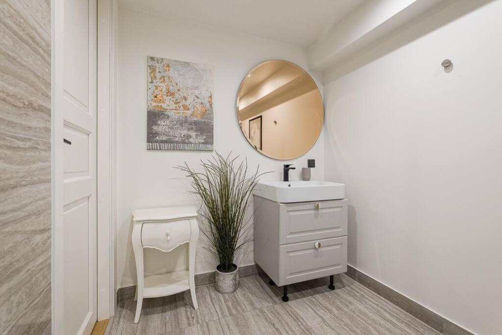 102sqm Exclusive Loft In Trendy Noblessner Apartment
